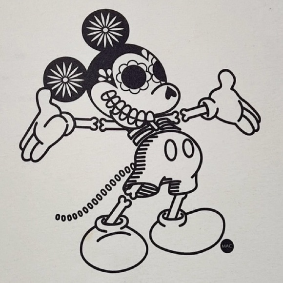 Mickey Mouse Fitted Tee Shirt Mens L Day of the Dead Themed ☠️ Off White - Picture 2 of 13